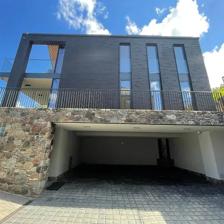 Nero Apartament *